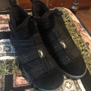 LeBron Solider 11 Finals Edition